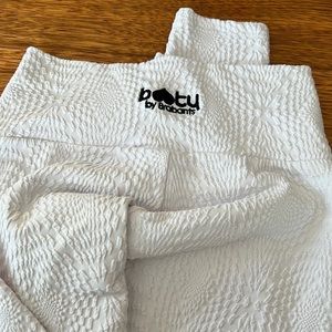 BBB white mermaid leggings